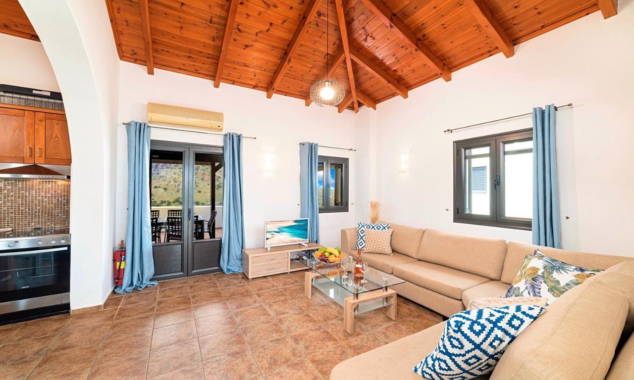 Du Lac Villas Kournas Bagian luar foto